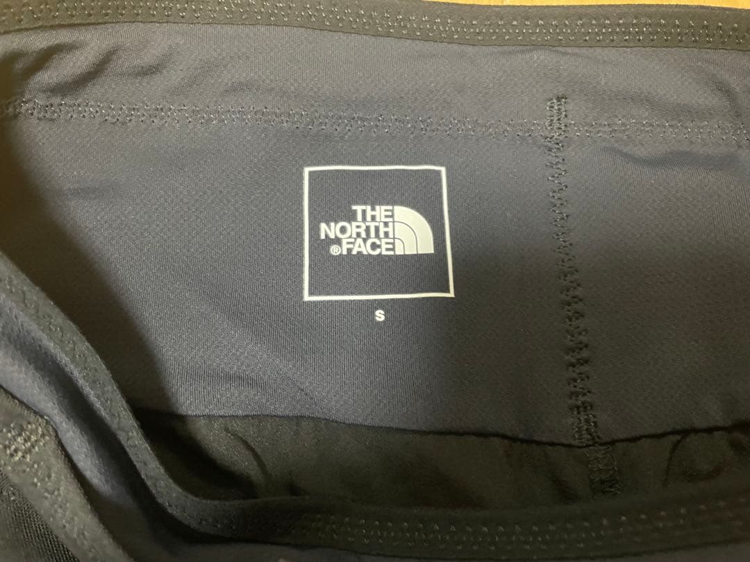 ノースフェイス　バーブライトランニングパンツ（レディース）