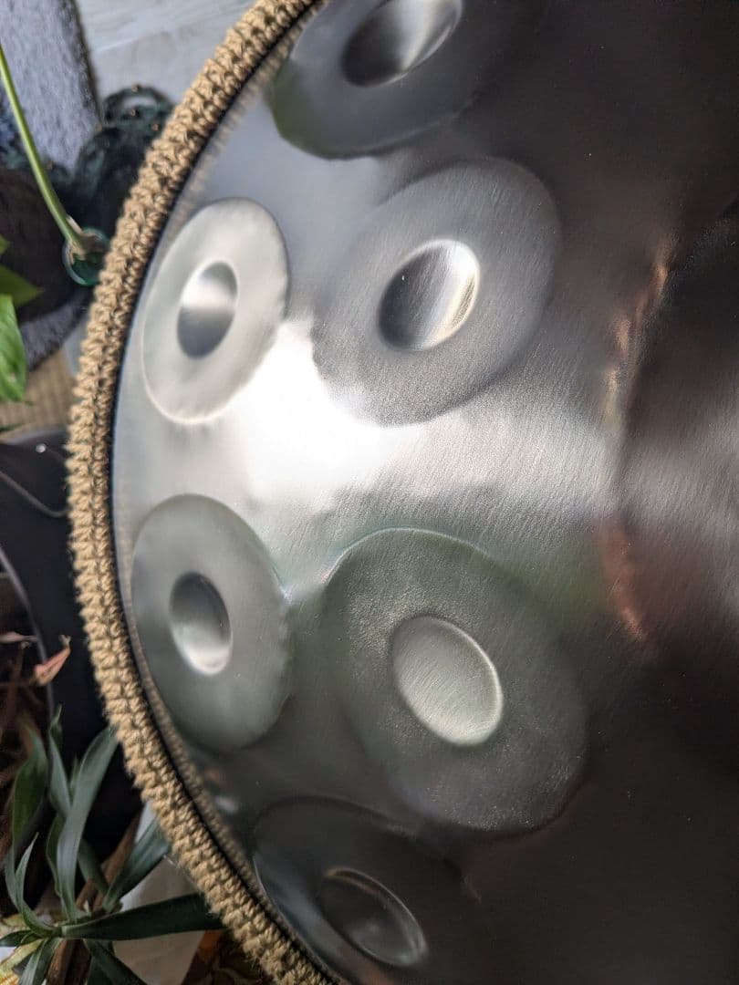 ✾ハンドパン 12音　約56センチ　Dマイナー シルバー 楽器　ヨガ　瞑想