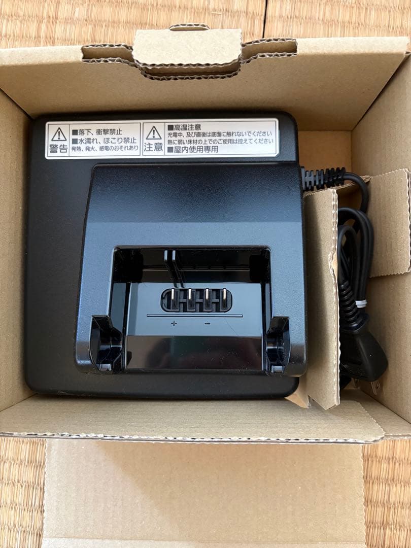 電動自転車さん専用　Panasonic NKJ075Z バッテリー充電器(純正)
