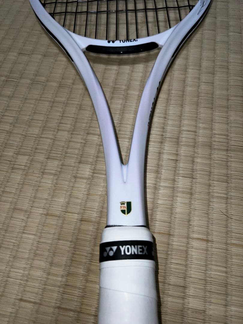 ジオブレイク80V ヨネックス　ポリアクションプロ