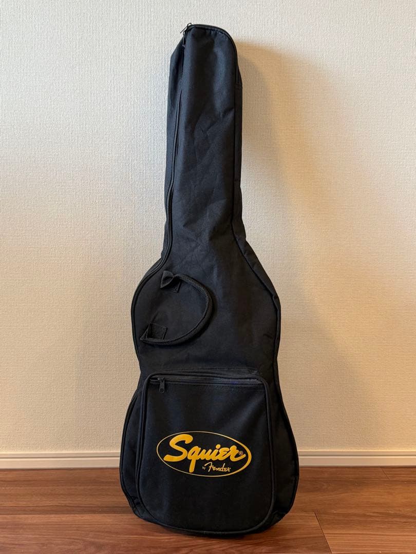 エレキギター Squier Stratocaster 付属品付き
