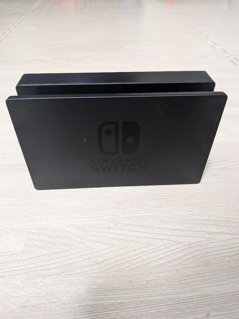 Nintendo Switch 本体 ジョイコン4色　グリーン/レッド ほか
