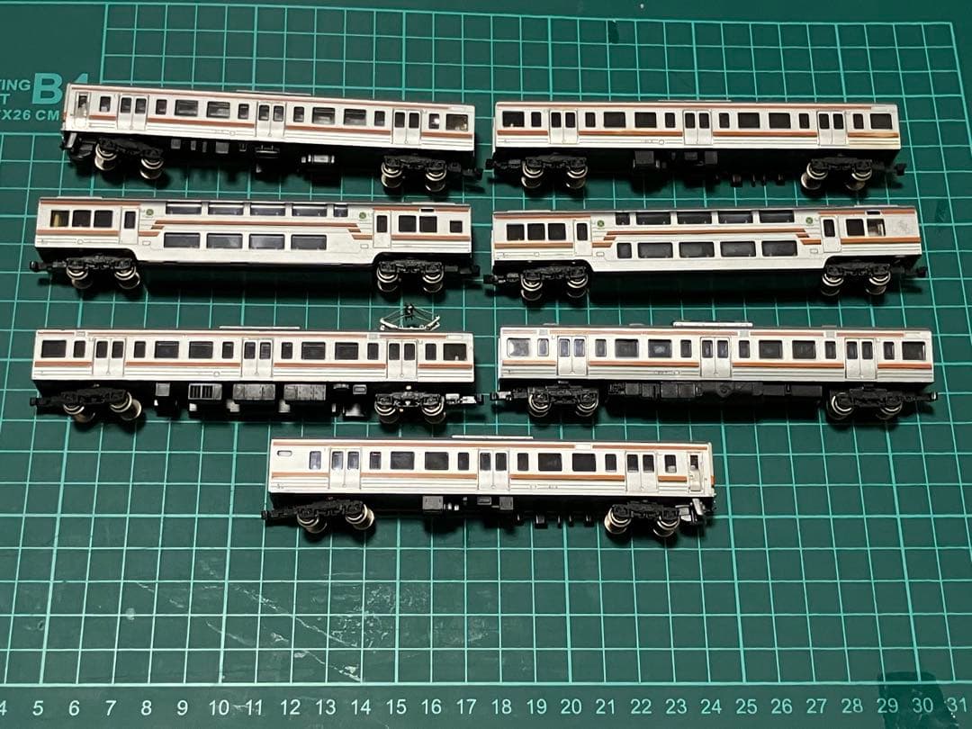 KATO 10−168 211系　211系　直流近郊形電車