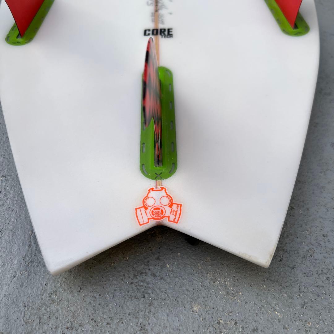 （フィン付き）ステイシーサーフボード　サーフボード　5.6 小波