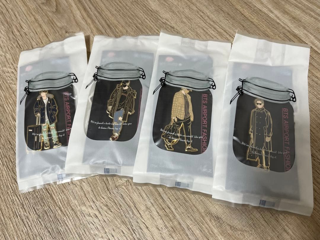 未開封✨ BTS ピンバッジ 9個　空港 ファッション バッジ 防弾少年団