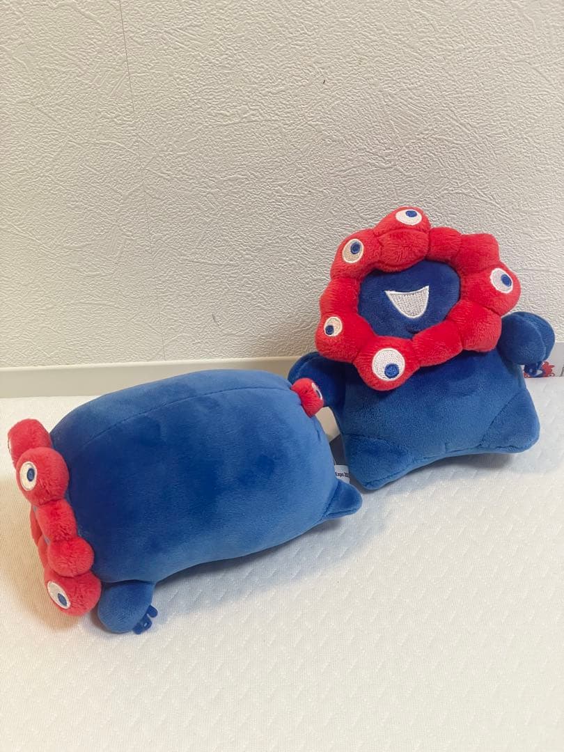 新品タグ付き 関西万博 もっちりミャクミャク 横と立 セット