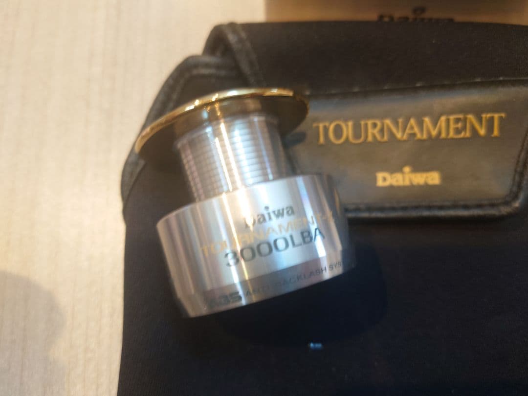 Daiwa TOURNAMENT-Z 3000LBA スピニングリール