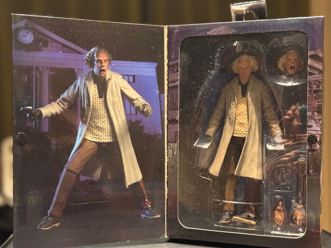 ひさ【未開封】バックトゥザフューチャー フィギュア　マーティー　ドク