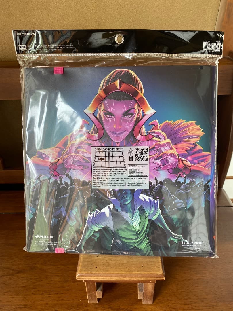 MTG：ファウンデーションズ　12ポケットバインダー　Ultra•PRO