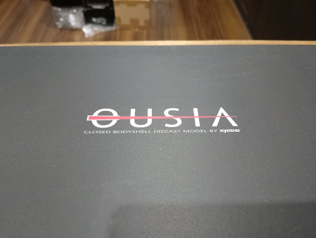 1/18 京商　レンジローバー　イヴォーク　ミニカー　ブラック