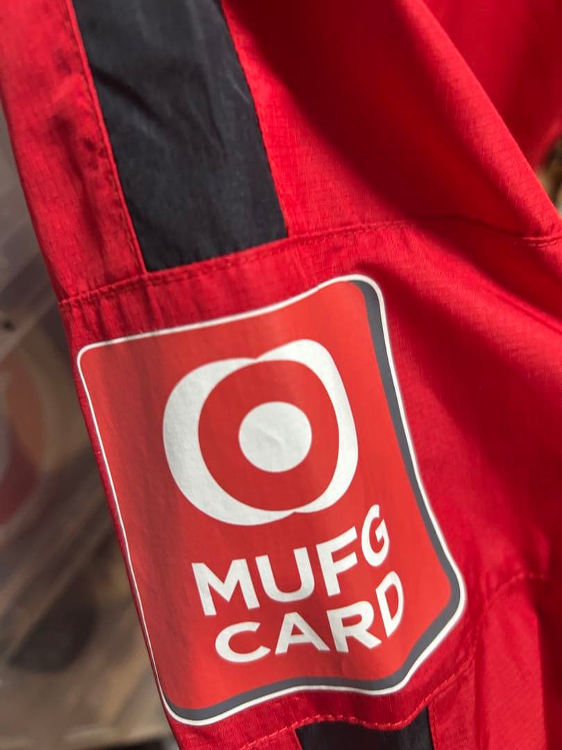 浦和レッズ　ジャケット　ウィンドブレーカー　支給品　ナイキ