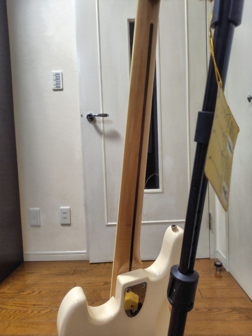 ベース Fender Jazz Bass japan