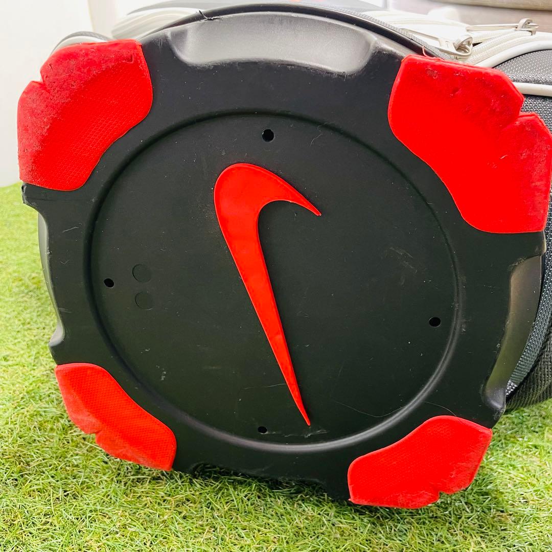 Nike ゴルフキャディバッグ ホワイト/ブラック/レッド