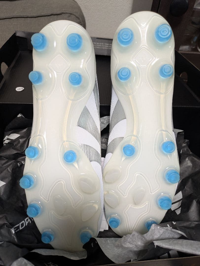 【新品未使用】プレデター ELITE HG/AG ジャパン / 土・人工芝用