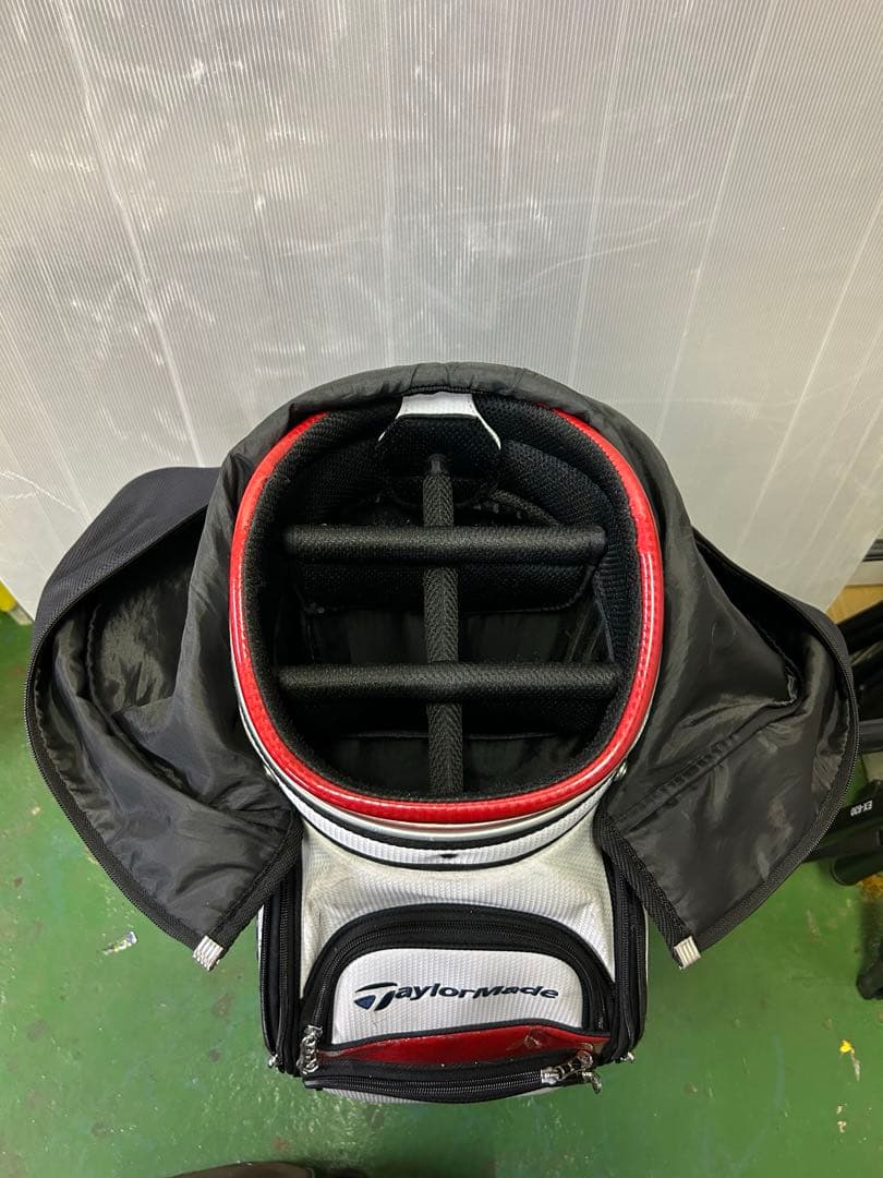 TaylorMade キャディバッグ