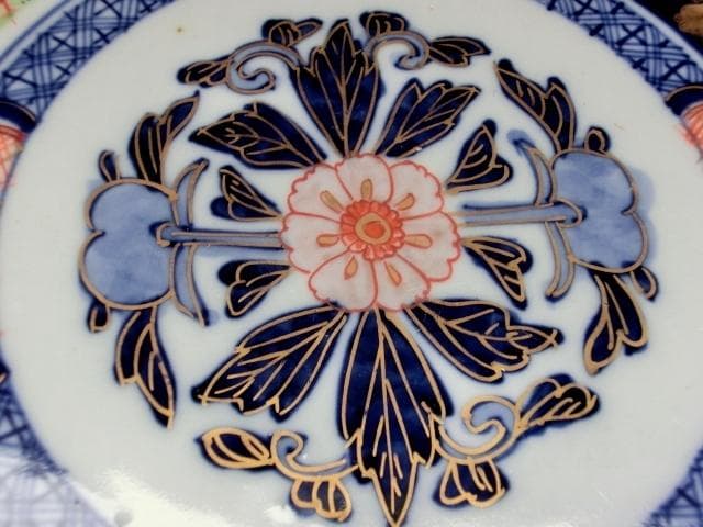 大皿■赤絵兎紋窓絵染錦絵花唐草紋皿 花弁型(江戸後期～明治期)古伊万里 時代物■