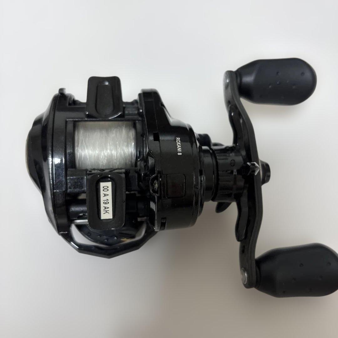 Abu Garcia ROXANI 8 ベイトリール