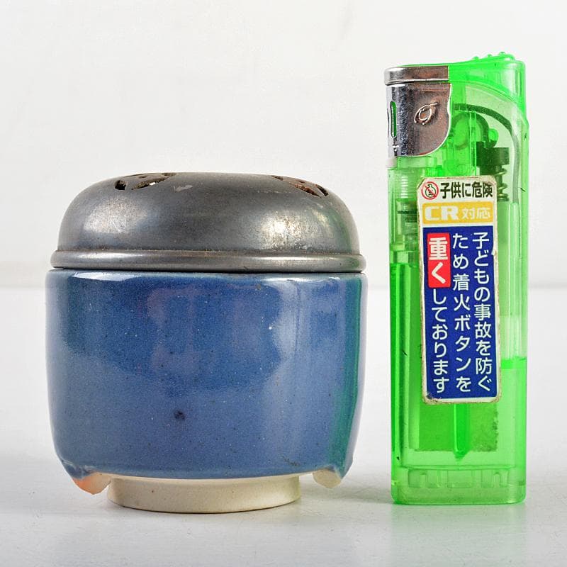 伊万里焼　瑠璃釉　藍釉　三足香炉　透かし純銀火屋　約35g　D　R5940