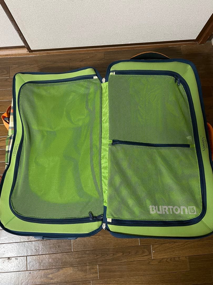 BURTOバートン　大型　キャリーバッグ　キャリーケース　ソフトケース　大容量