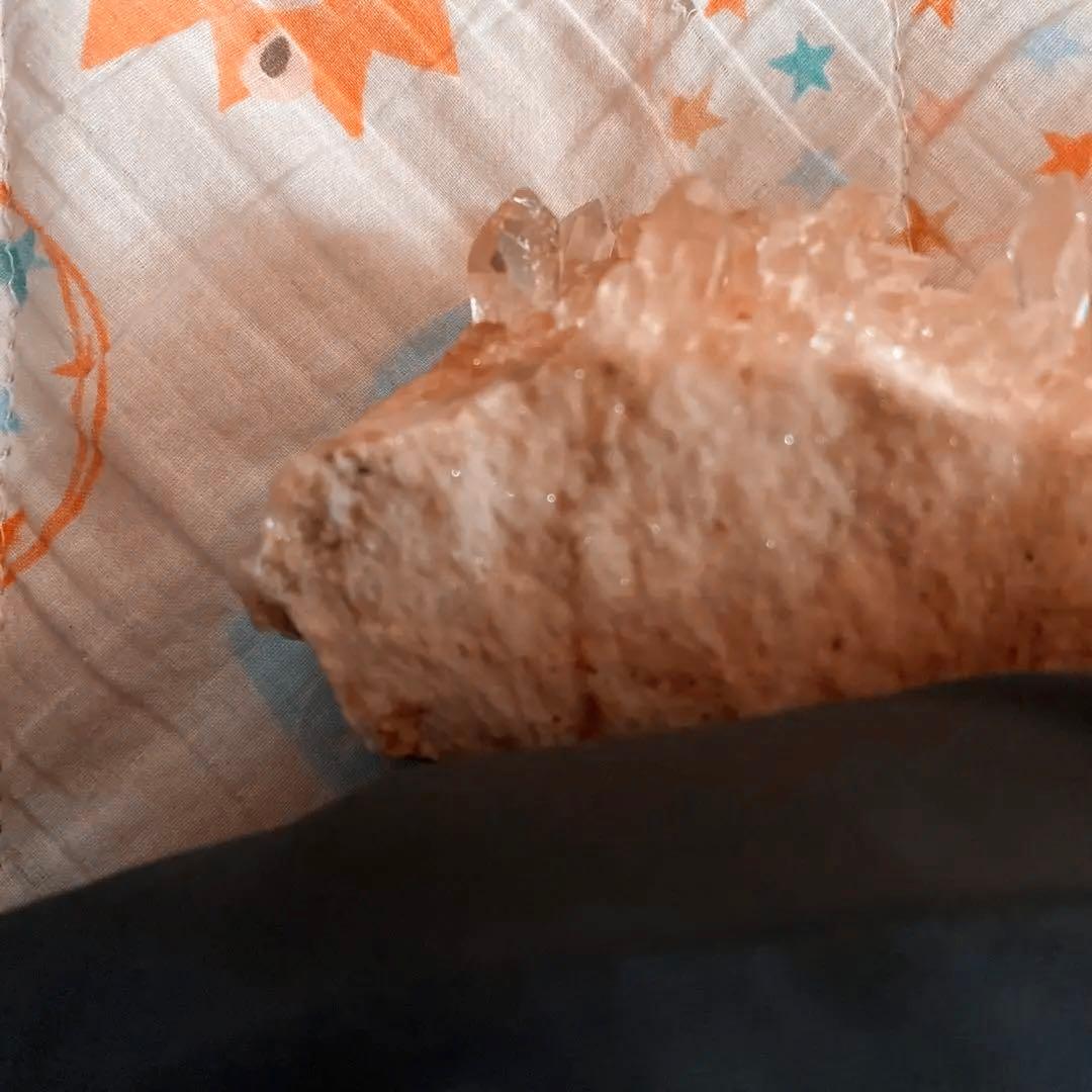 ガネーシュヒマール産ヒマラヤ水晶ピンククラスター