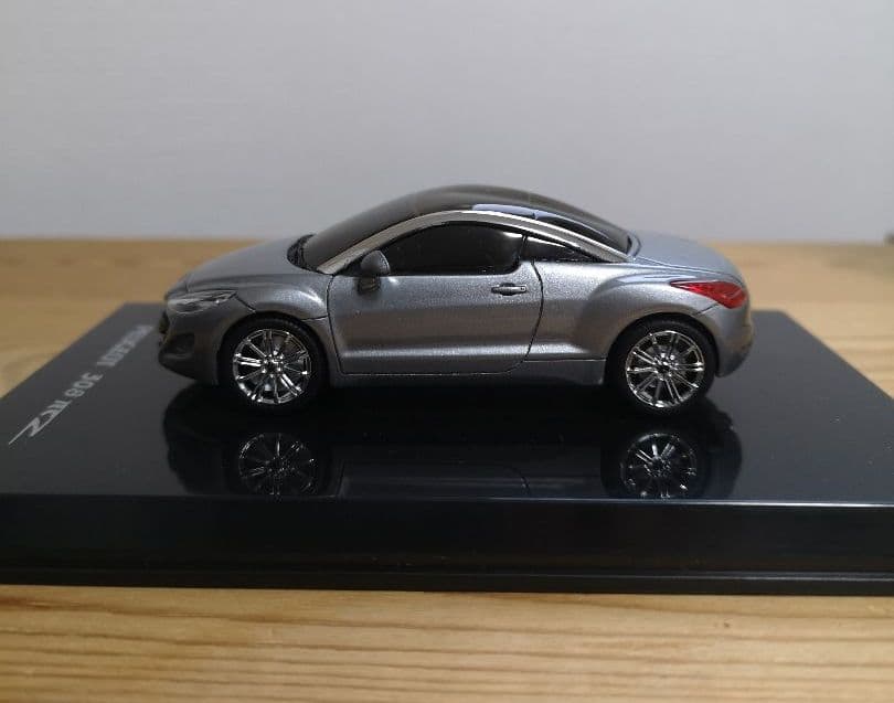 プジョーRCZ　1/43 ミニカー