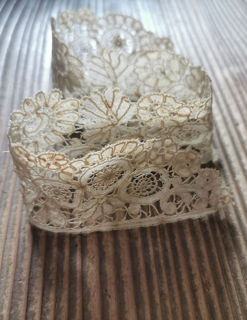 アンティーク ポワンドローズ ロゼッタ ボビン＆ニードルワークレース 付け襟