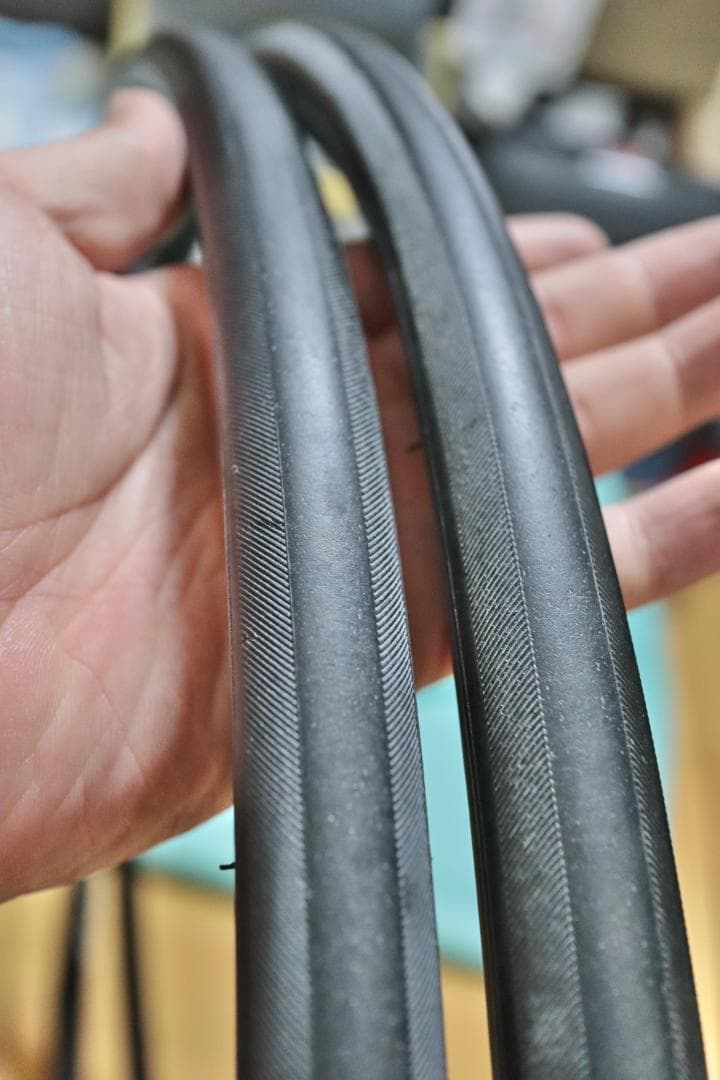 MAVIC AKSION クリンチャータイヤ 2本セット