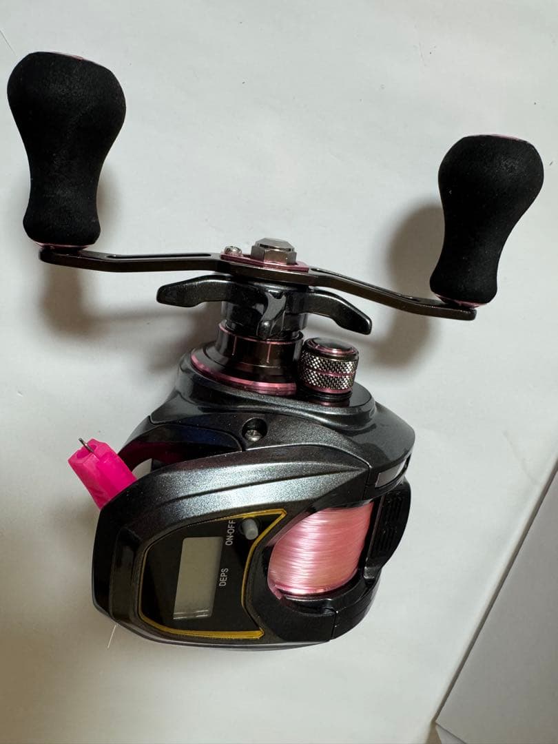 紅牙 X IC リール 黒/ピンク