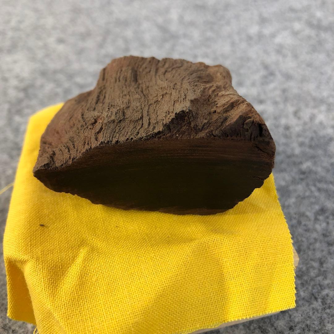 2412−26 高級香木 伽羅 42g 認定印木箱