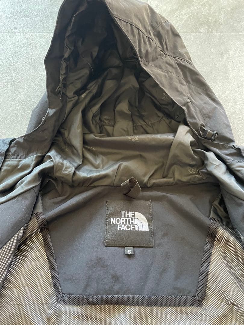 THE NORTH FACE ナイロンジャケット　防水　ネイビー　Sサイズ