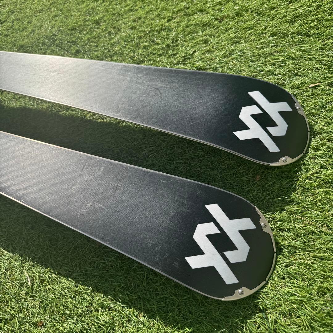 美品　フォルクル プラチナムSW スキー板 166cm