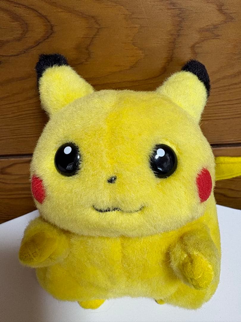 お腹を押すと鳴くピカチュウ　初期