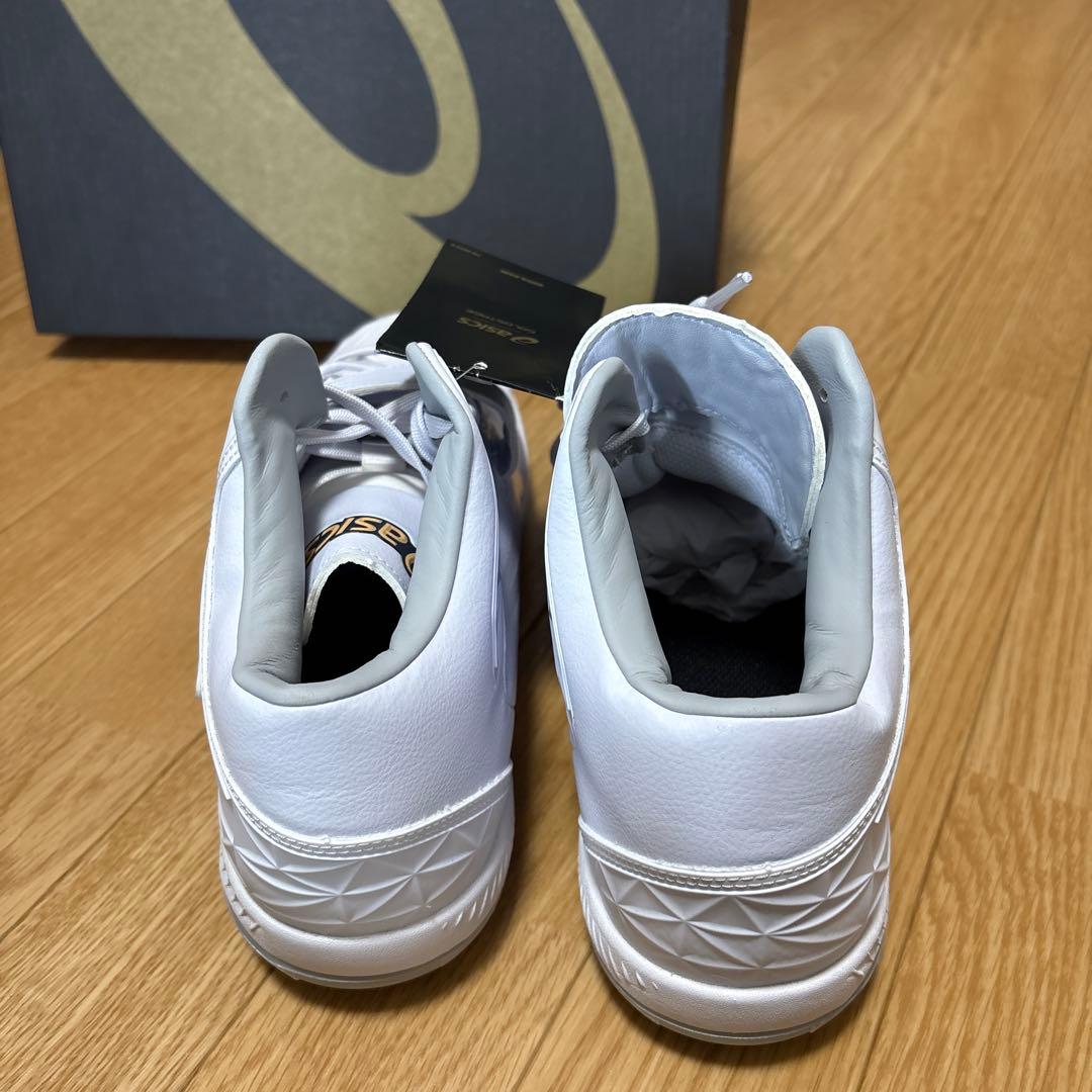 ASICS ホワイト スパイク