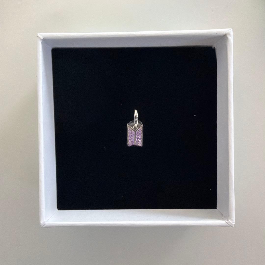 BTS STONE HENGE チャーム