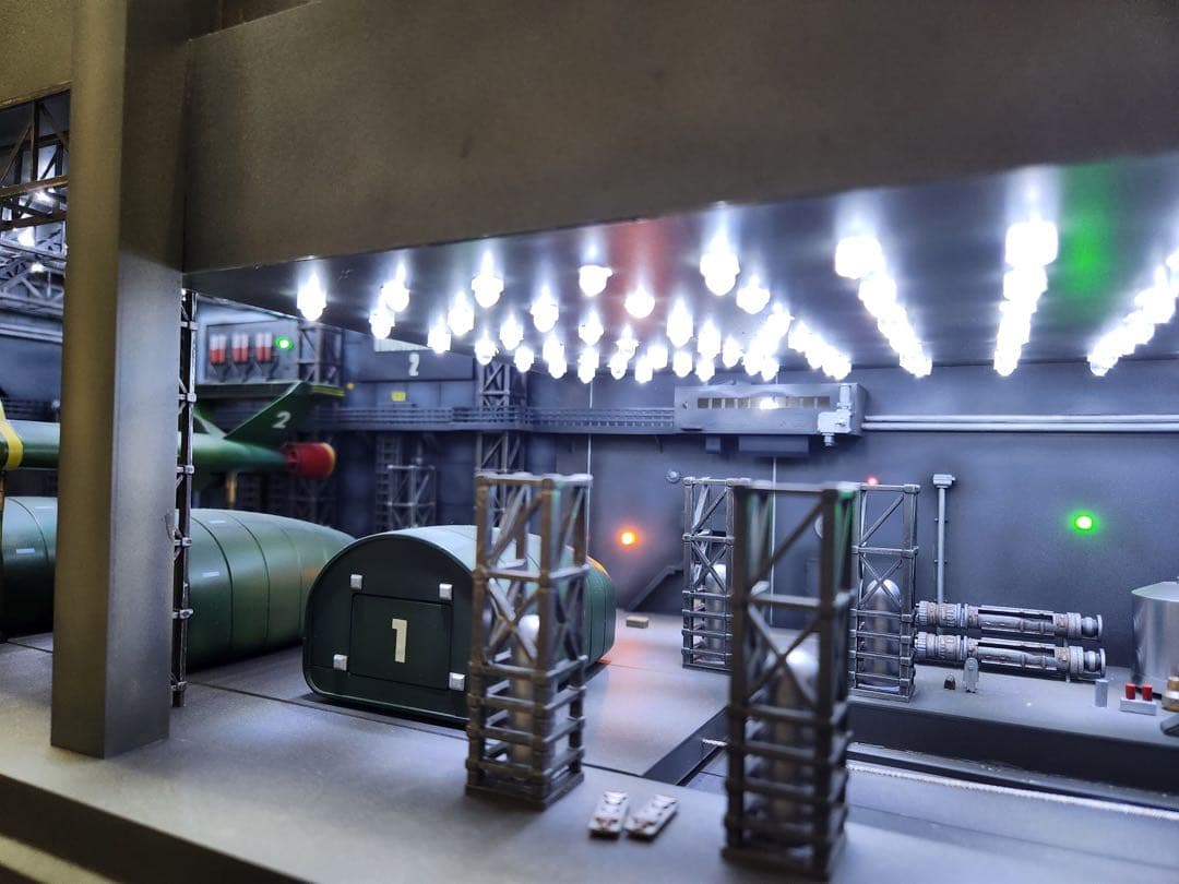 【これで最後！】40%オフ衝撃プライス　サンダーバード2号+夢の基地　手渡し限定