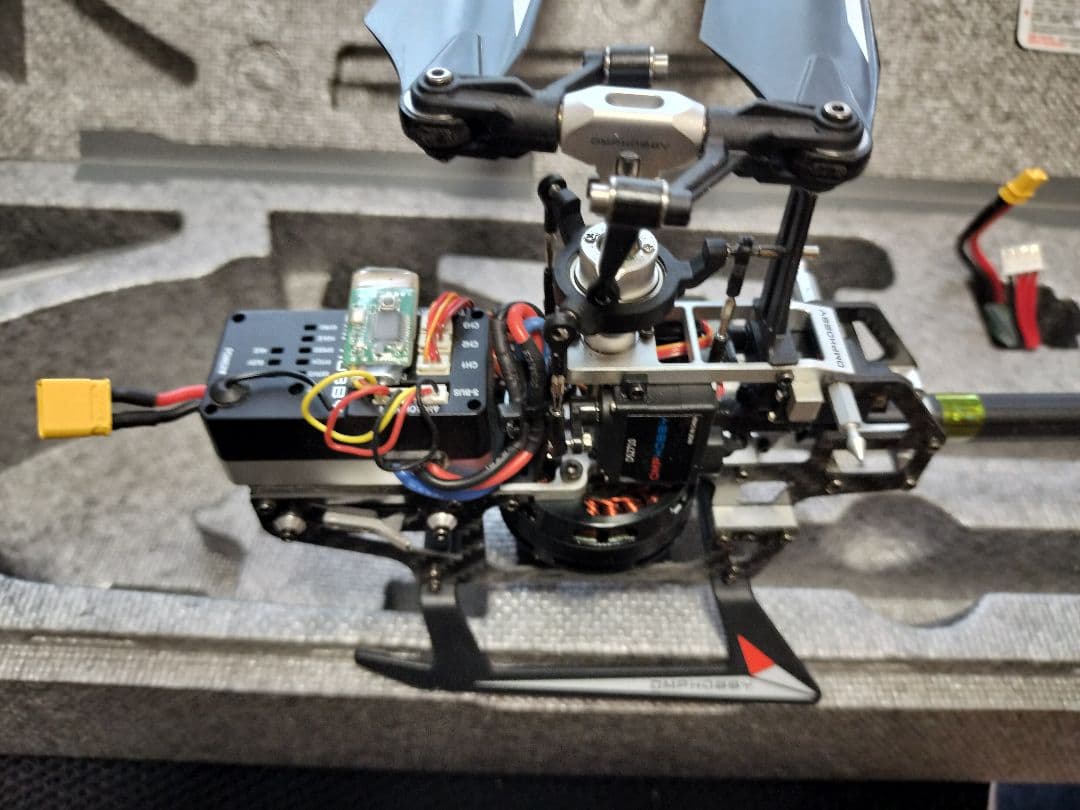 最終値下げ OMPHOBBY M2 ラジコンヘリコプター