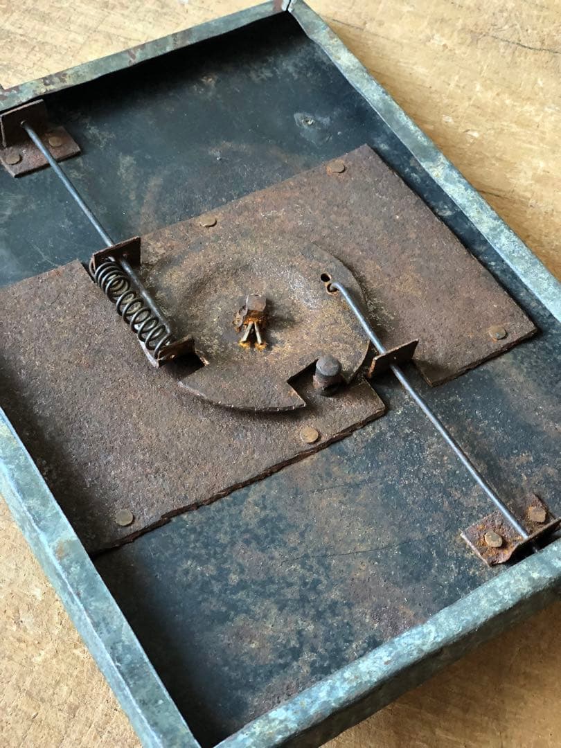 錻力の硯箱　文箱　ブロカント　ブリキ