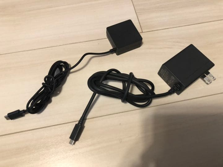 【中古美品】Nintendo Switch 　スイッチ　本体 + ゲーム