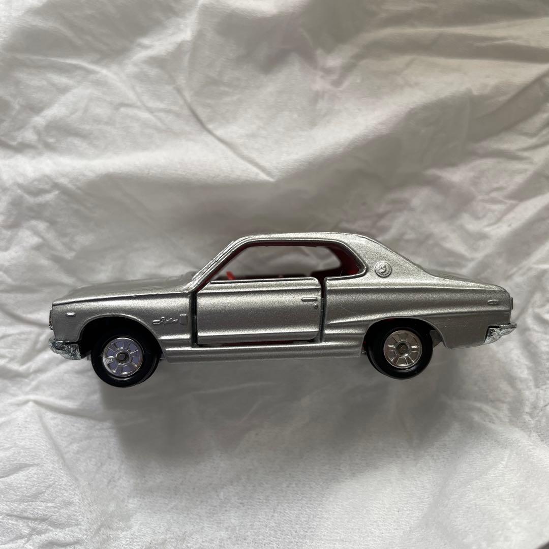 トミカ　21 ニッサン　スカイライン　2000GT 1Eホイール　新品　ミント