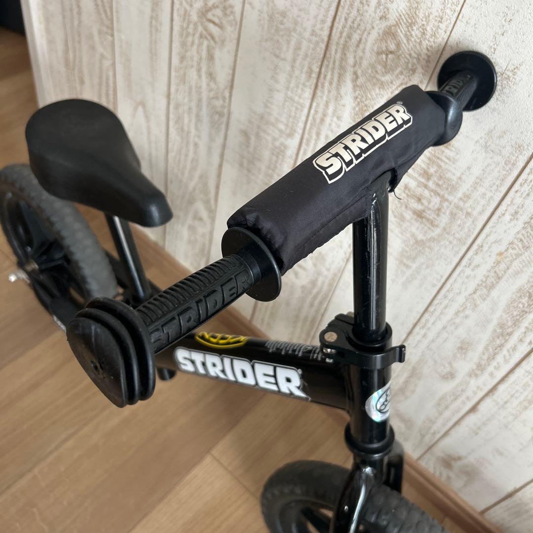 STRIDER 黒 ヘルメット　プロテクター　スノーアタッチメント付き