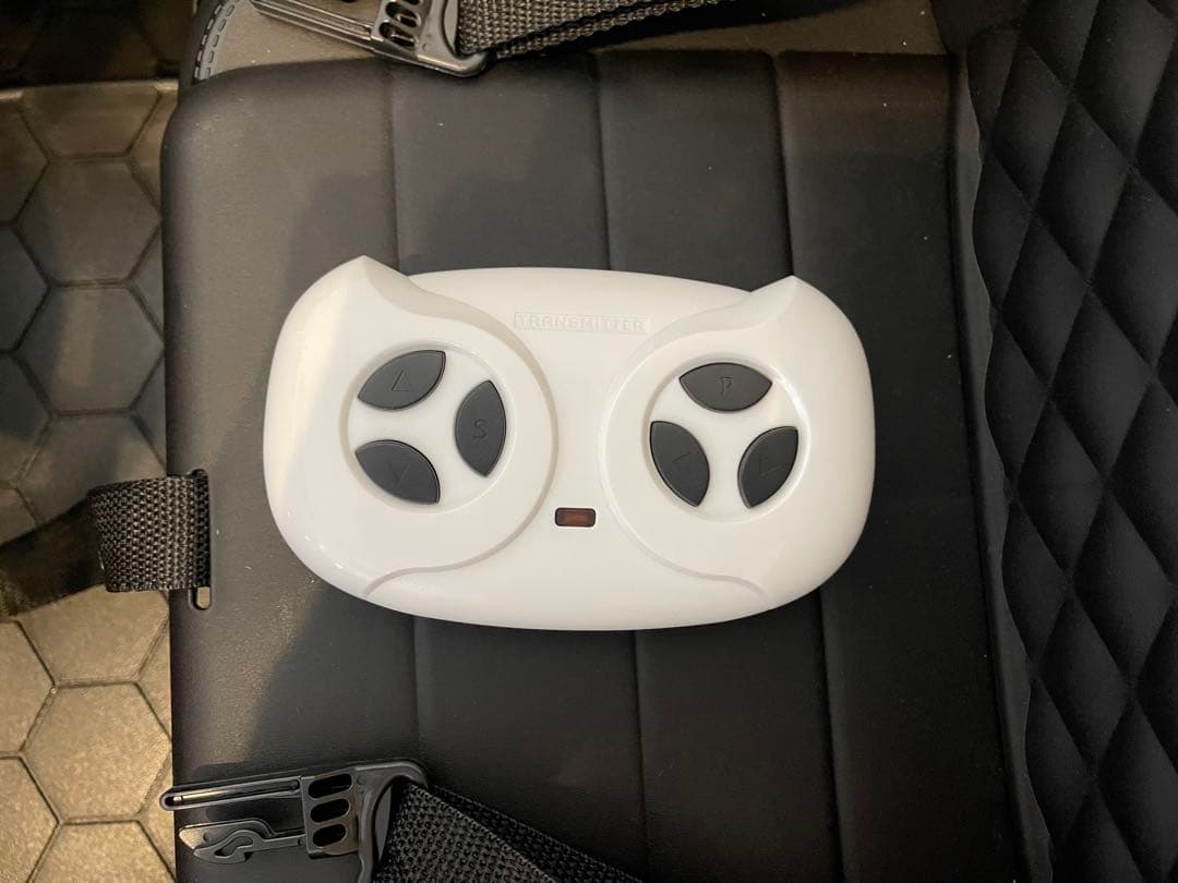 乗用ラジコン　TOYOTA　ランクル