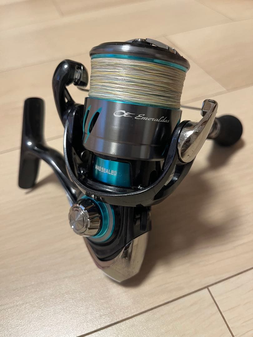 エメラルダスX LT2500 スピニングリール