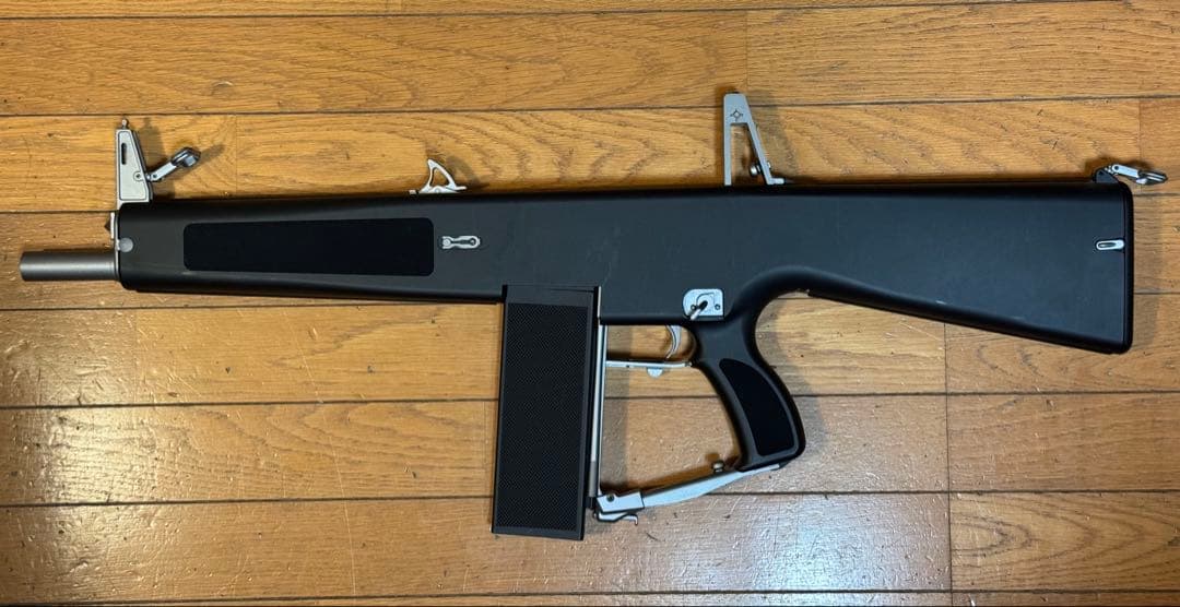 東京マルイ　電動フルオートショットガン　AA-12 予備マガジン付