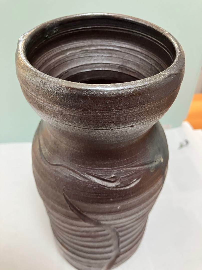 沖縄　琉球焼の名工【故】宮城勝臣作　壺　花器　やちむん　ヤチムン　（壺屋焼　希少