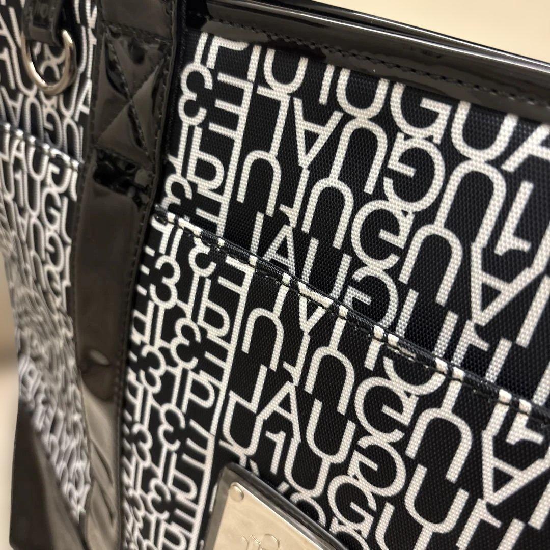 【未使用】1piu1uguale3 ミドルボストンロゴ