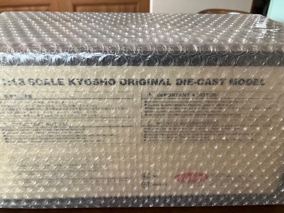KYOSHO 1/18  2002turbo （White)絶版稀少モデル
