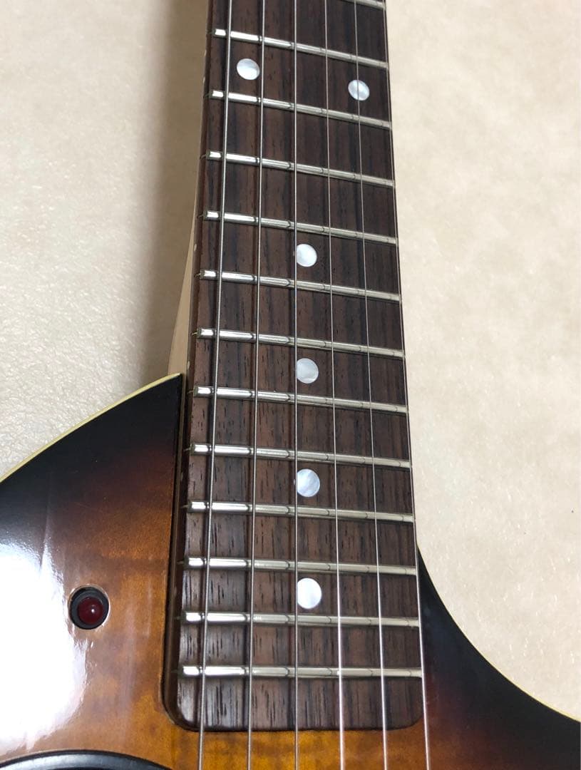 【美品】ZO-3GF 3TS アンプ内蔵ギター ディストーションSW付 ケース付