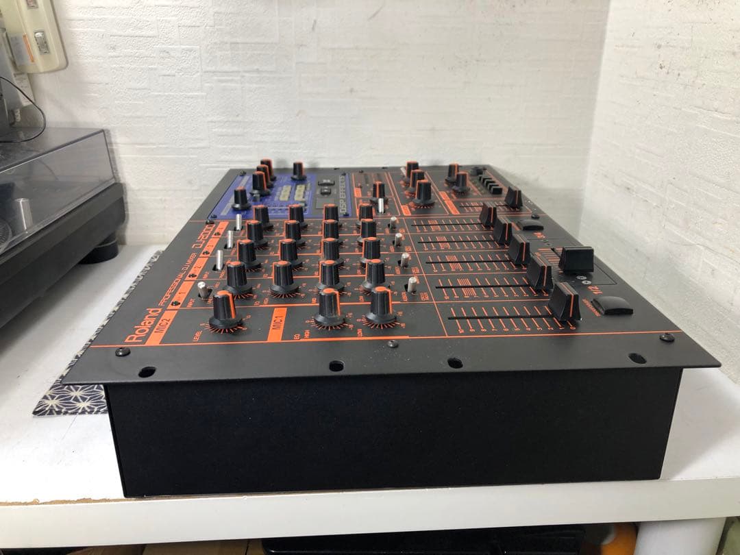 Roland ローランド　DJ-2000