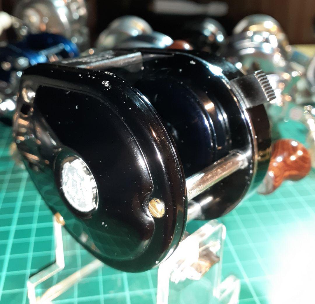 アブガルシア ABU アンバサダー１０００C ウッドノブハンドル仕様