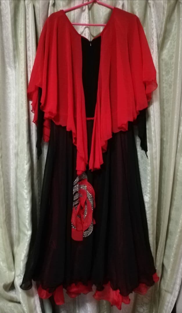 最終お値下げ　社交ダンスドレス　カラオケにも　フリーサイズ